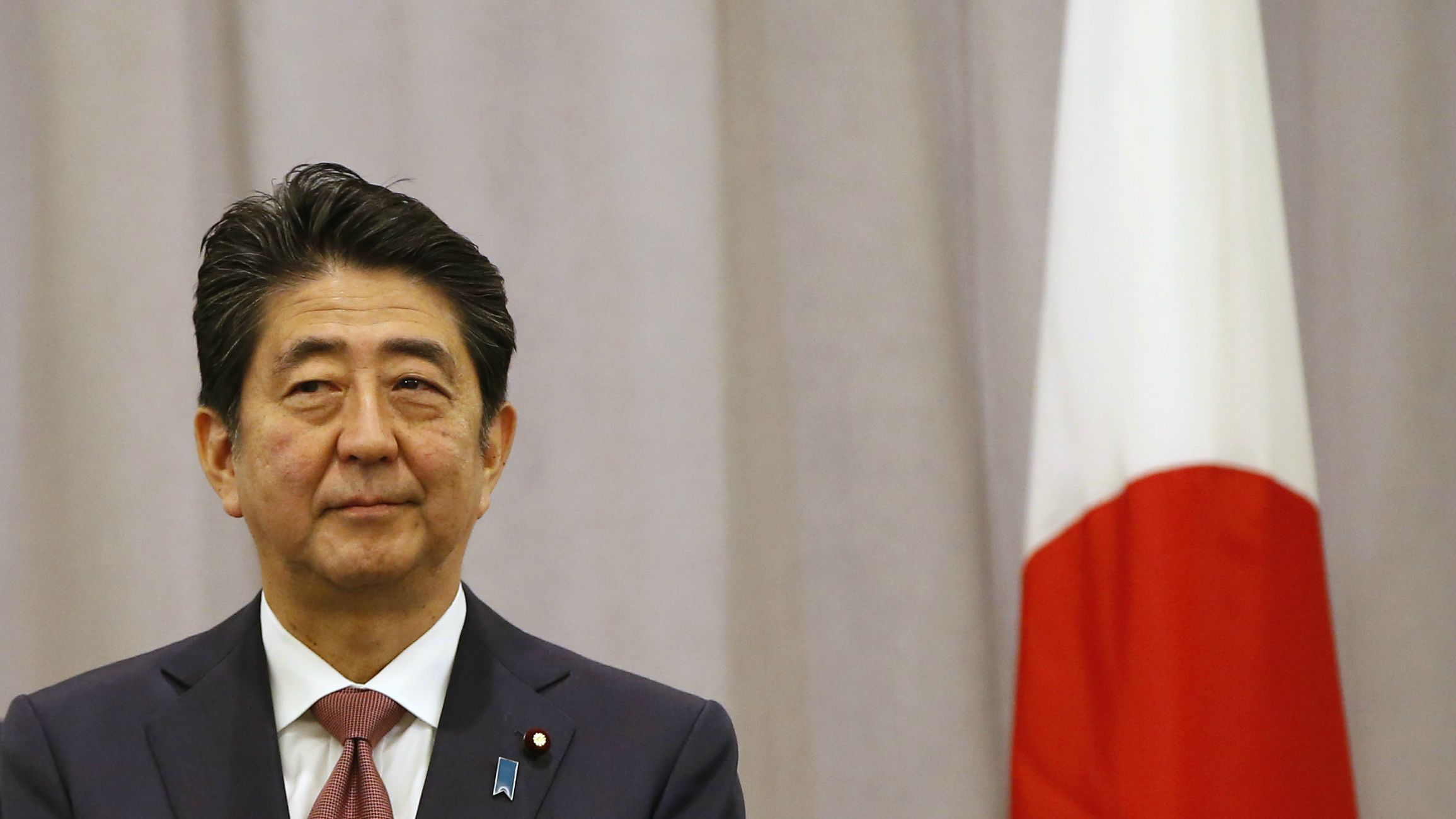 Japanese PM Abe’s Popularity Shrinks Over Casino Bill, Flood Disaster