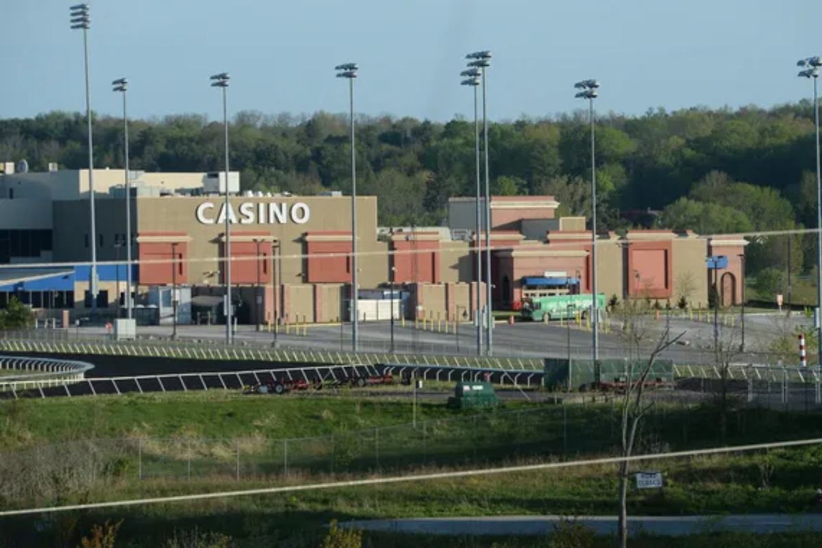 Pennsylvania Police Charge Two in Presque Isle Downs Casino Bomb Threat