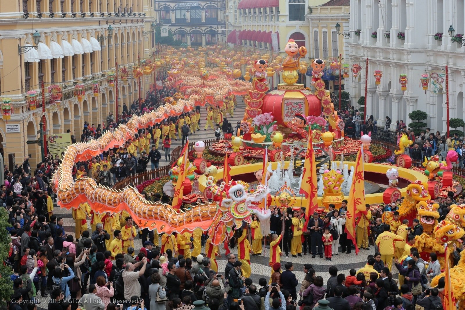 Year of the Pig Off to a Golden Start for Macau Casinos as Chinese Revelers Flock to Enclave