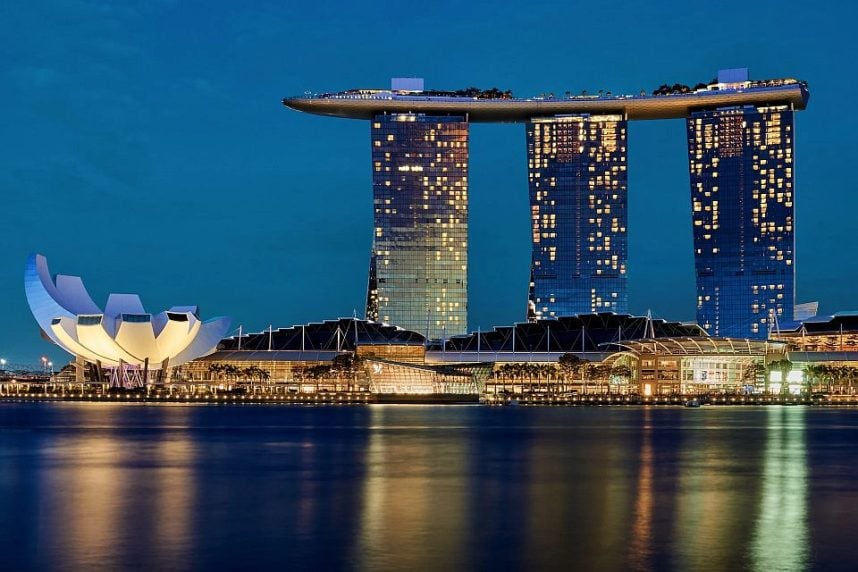 Marina Bay Sands Gamblers Sentenced for Theft After Supergluing Chips to Hands