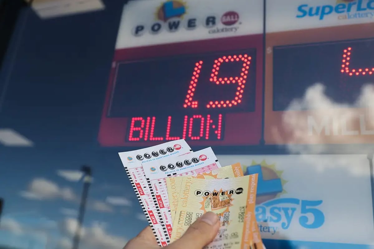 Powerball $2.04B Jackpot Won by Single Ticket Sold in California