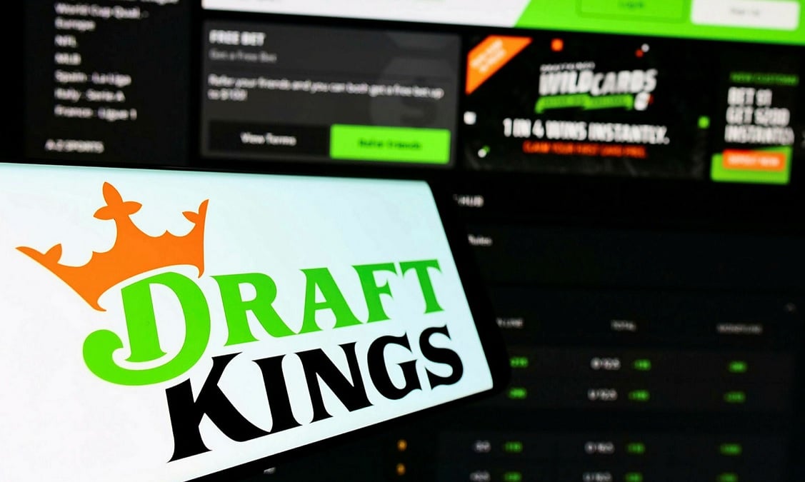 DraftKings Patent Battle: Cash-Out Wagering ‘Unpatentable Concept,’ Judge Agrees