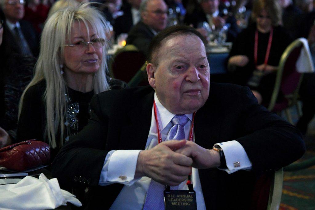 Sheldon Adelson Denies Report That He’s Bidding on New York Mets