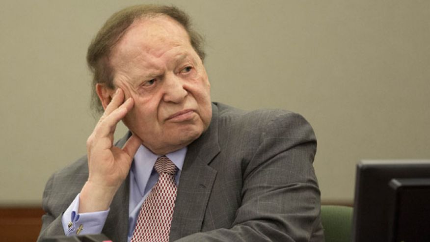 Sheldon Adelson Meets With Oakland Raiders Owner to Discuss Las Vegas NFL Presence