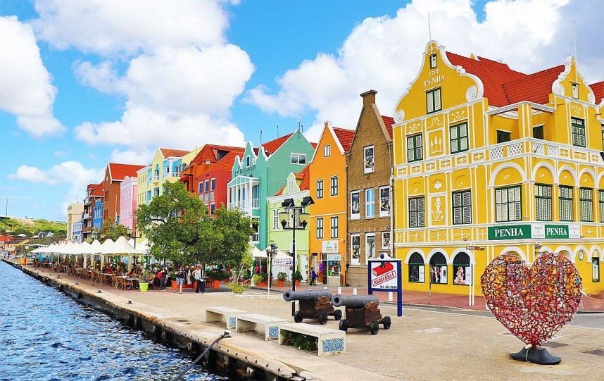 Curaçao Moves Closer to iGaming Overhaul as Reforms Head to Parliament