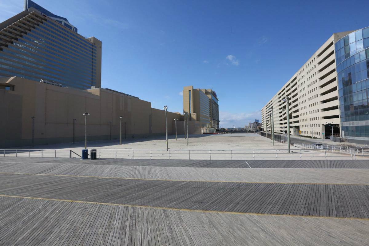 Showboat Atlantic City Pitches $100M Water Park, Democratic Committee Pleads with Gov. Murphy to Reopen Casinos