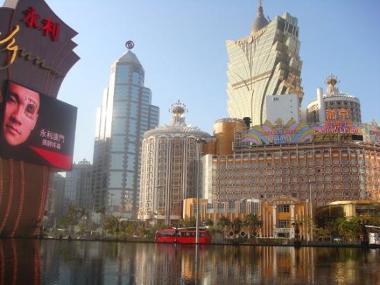 Macau Casino Revenues Down for Third Straight Month