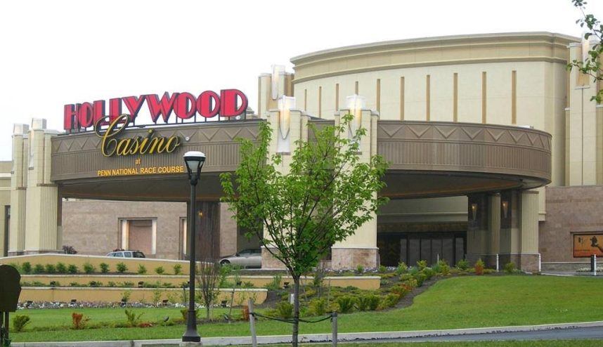 Casino Crime Roundup: Player Damages Elevator, Gets Trapped Inside