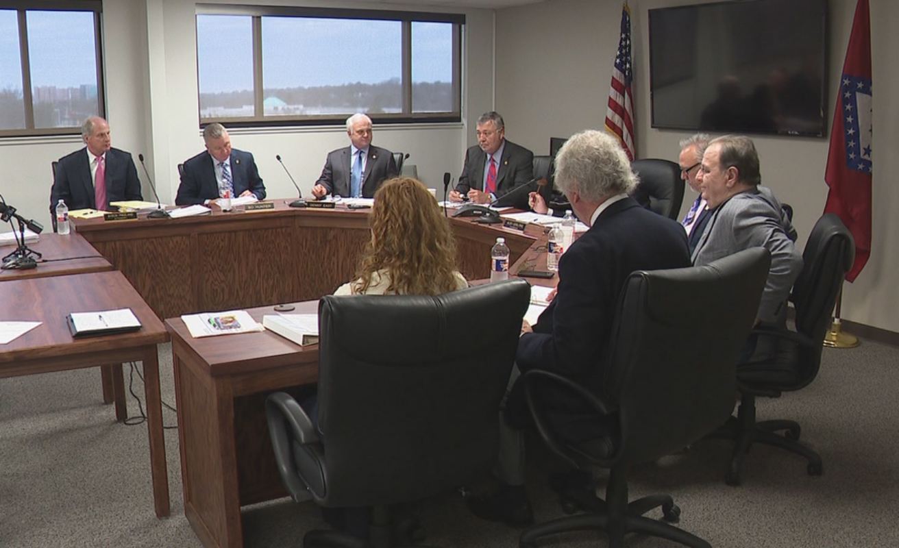 Arkansas Casino Proposal Approved by State Racing Commission, Five Bids in Pope County Rejected