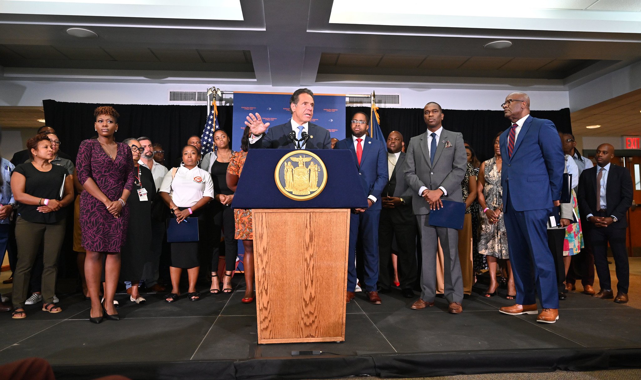 New York Mobile Sports Betting Deadline Looms As Cuomo Faces Uncertain Future