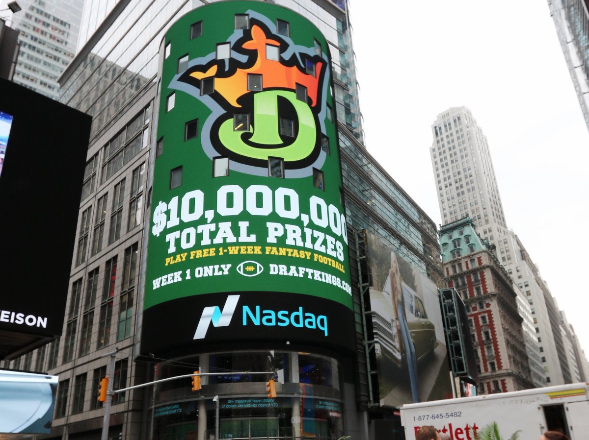 DraftKings Stock Price Target Upped, Analyst Sees Company Taking Share from FanDuel