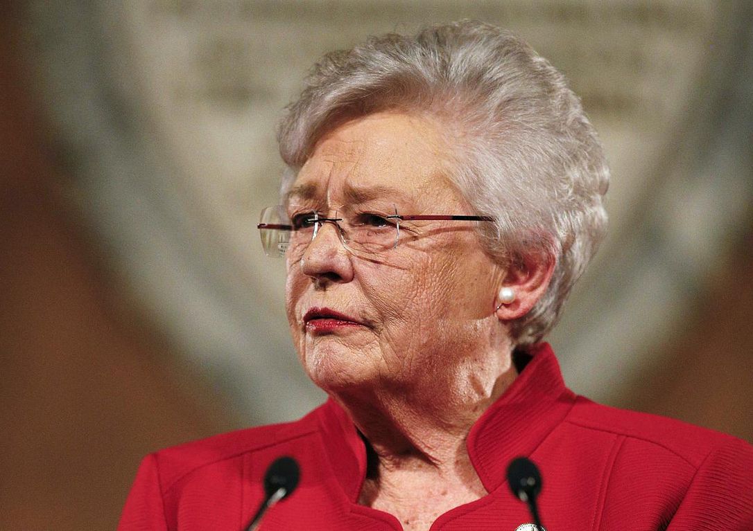 Alabama Governor Kay Ivey Quietly Legalizes Daily Fantasy Sports